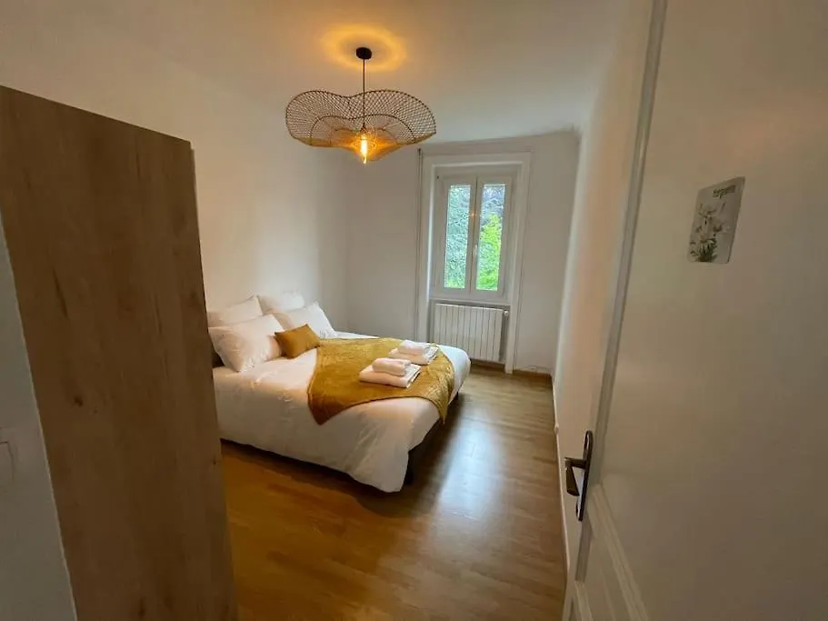 Qouei Eichi La Maison Fleurie Piscine Campagne Bas-en-Basset Feriehus