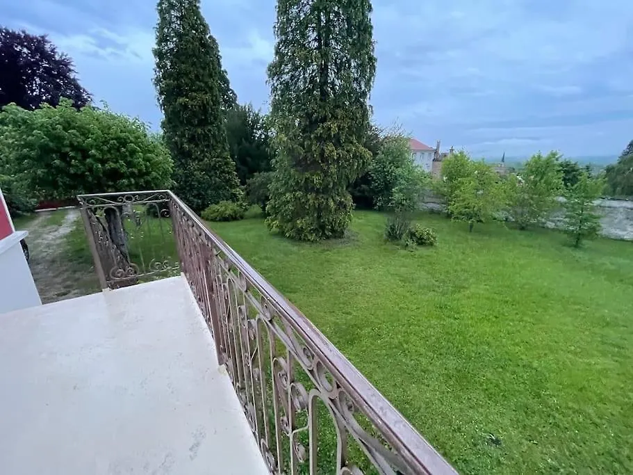 Qouei Eichi La Maison Fleurie Piscine Campagne Bas-en-Basset Feriehus